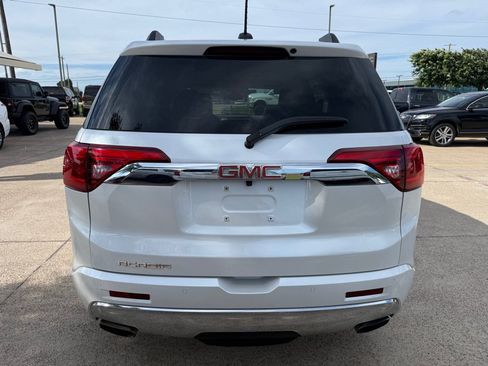 Used 2017 GMC Acadia Denali w/ Technology Package FWD image 6