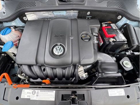 Used 2013 Volkswagen Beetle 2.5 image 24