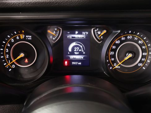 Used 2025 Jeep Gladiator Sport AWD/4WD image 4