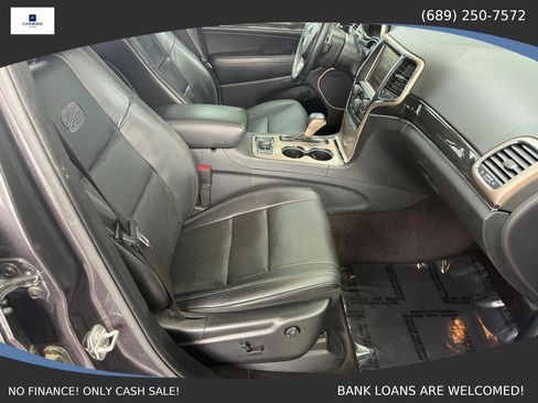 Used 2016 Jeep Grand Cherokee Overland w/ Advanced Technology Group AWD/4WD image 16