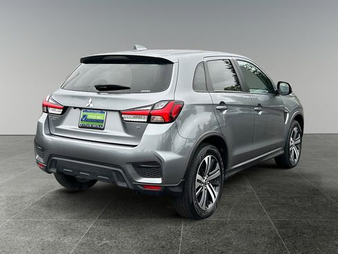Used 2025 Mitsubishi Outlander Sport SE AWD/4WD image 10