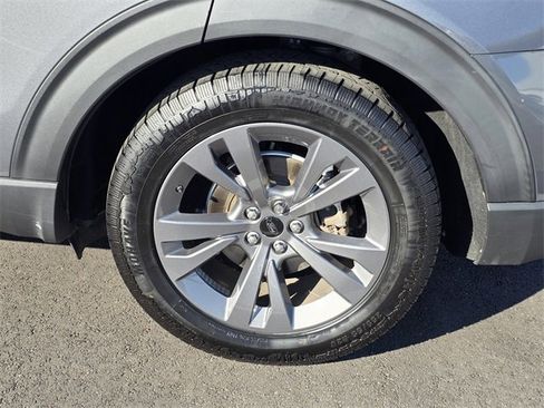 Used 2021 Ford Explorer XLT w/ Equipment Group 202A image 26