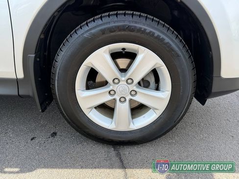 Used 2014 Toyota RAV4 XLE AWD/4WD image 12