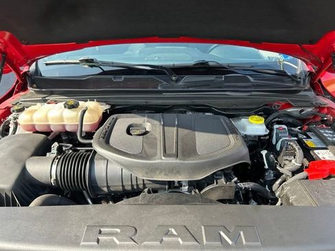 Used 2025 RAM 1500 Warlock AWD/4WD image 10