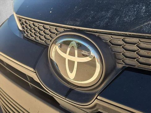 Used 2023 Toyota Corolla LE FWD image 29