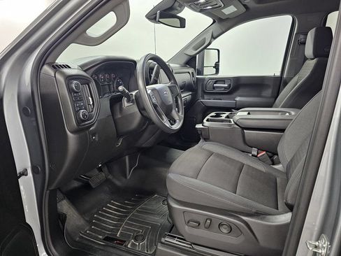 Used 2025 Chevrolet Silverado 2500 Custom w/ Custom Value Package AWD/4WD image 16