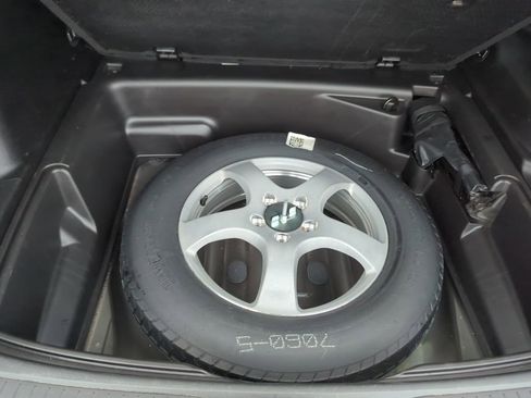 Used 2023 Jeep Grand Cherokee Limited image 45