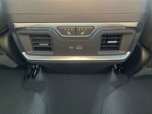New 2026 GMC Sierra 1500 Denali w/ Denali Reserve Package AWD/4WD image 22