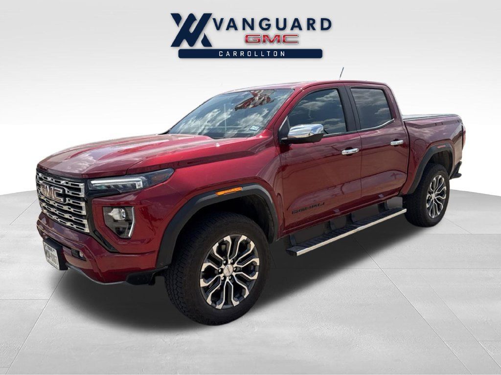 Used 2025 GMC Canyon Denali AWD/4WD image 1