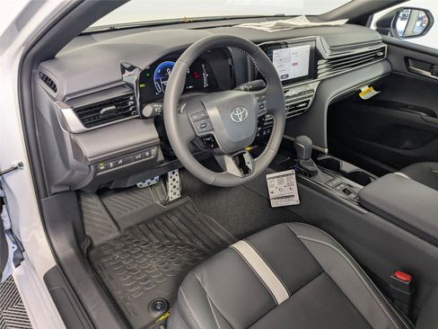 New 2026 Toyota Camry SE image 11