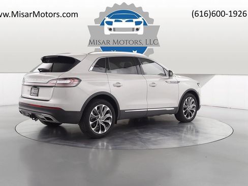 Used 2022 Lincoln Nautilus Reserve w/ Class II Trailer Tow Package image 3