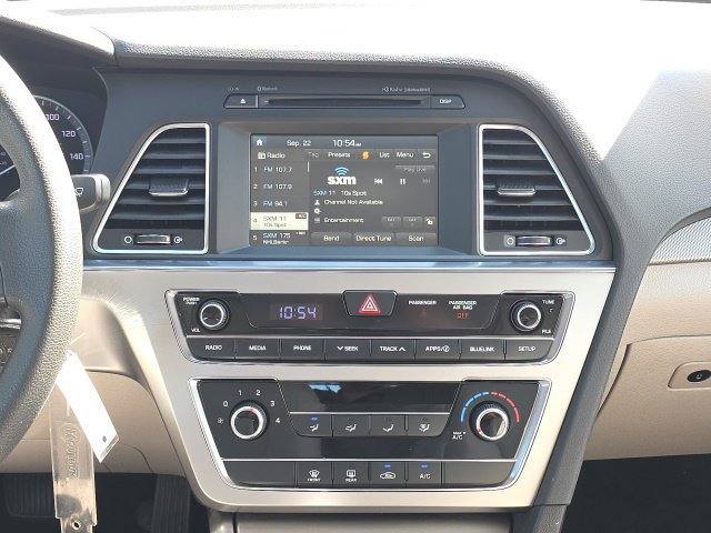 Used 2016 Hyundai Sonata SE FWD image 11