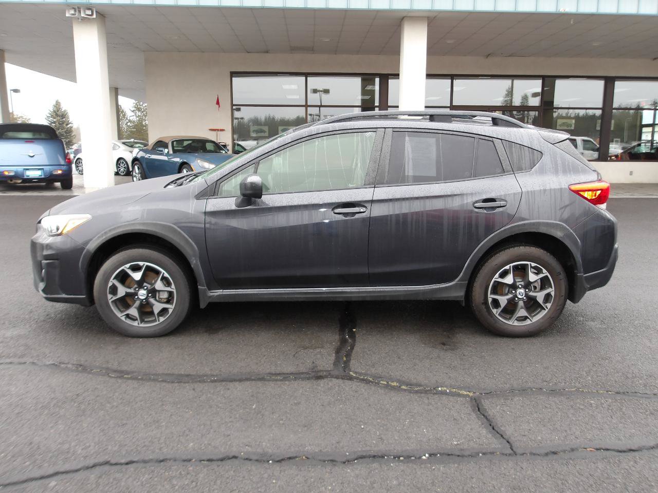 Used 2018 Subaru Crosstrek 2.0i Premium w/ Eyesight System AWD/4WD image 2