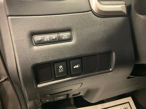 Used 2017 Nissan Murano SL AWD/4WD image 16