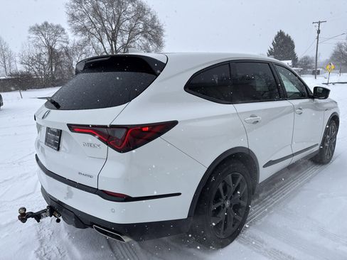 Used 2023 Acura MDX A-Spec image 3