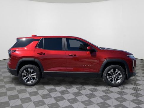 Used 2025 Chevrolet Equinox LT w/ Safety and Technology Package FWD image 5