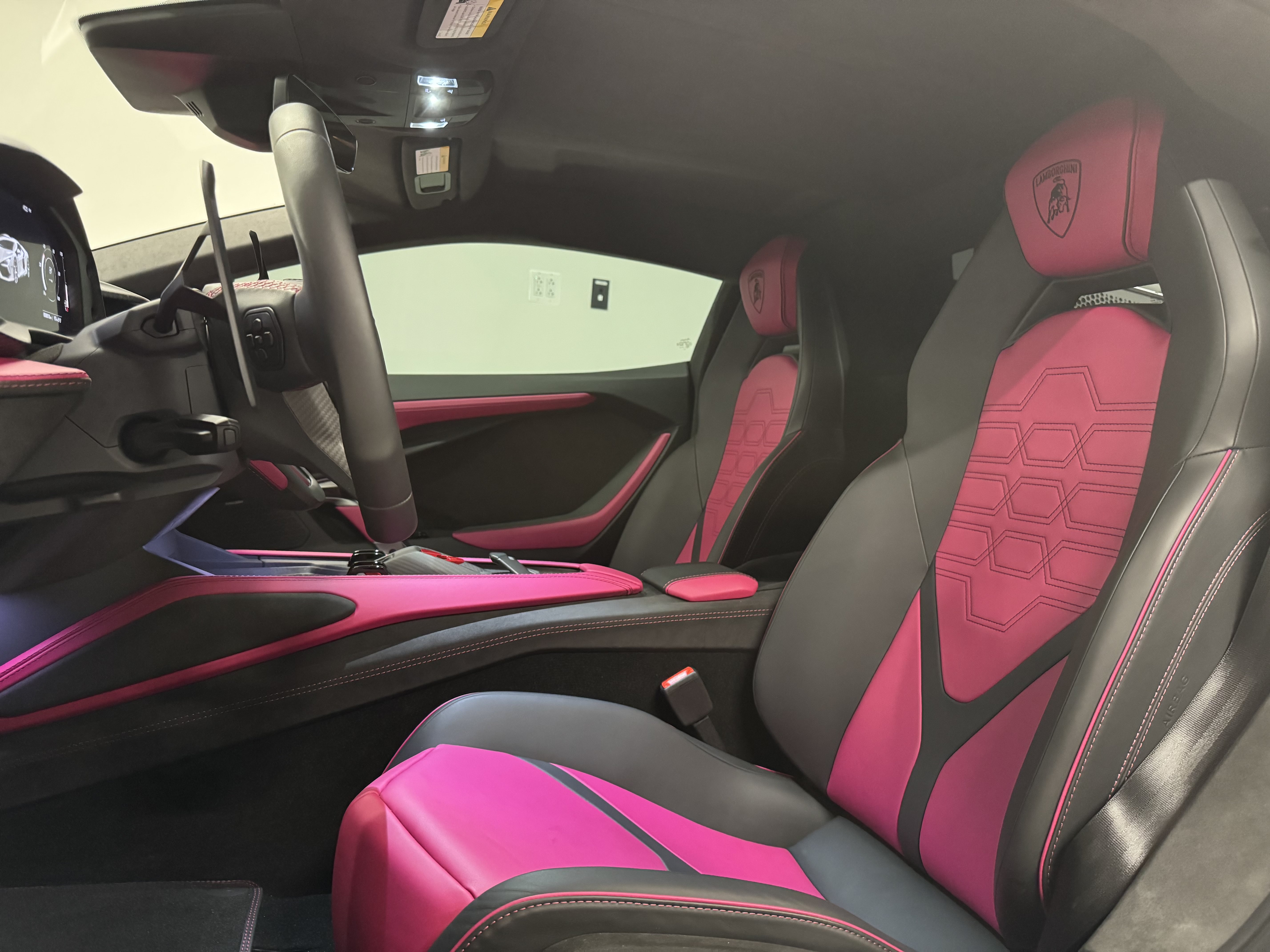 Used 2026 Lamborghini Revuelto AWD/4WD image 12