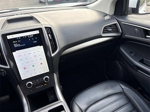 Certified 2024 Ford Edge SEL image 15