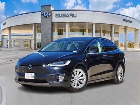 Used 2017 Tesla Model X 90D image 1