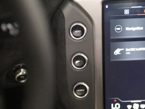 Used 2026 McLaren 750S Spider RWD image 29