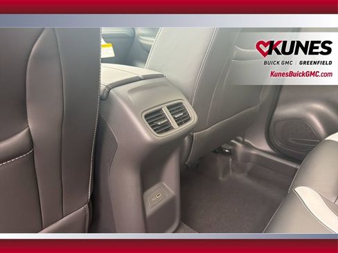 New 2026 Buick Envision Sport Touring image 36