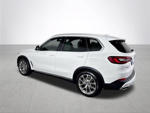 Used 2022 BMW X5 xDrive40i w/ Premium Package AWD/4WD image 8