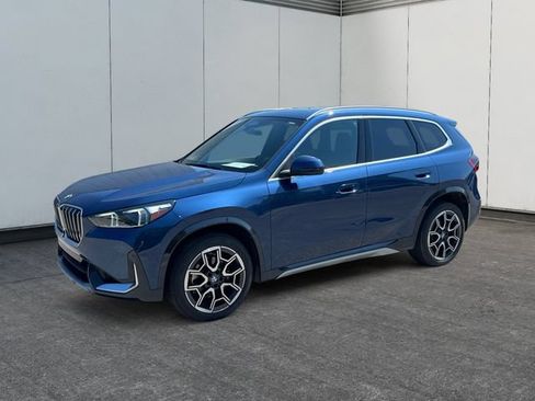Used 2025 BMW X1 xDrive28i AWD/4WD image 1