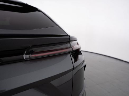 Used 2020 Lamborghini Urus AWD/4WD image 51