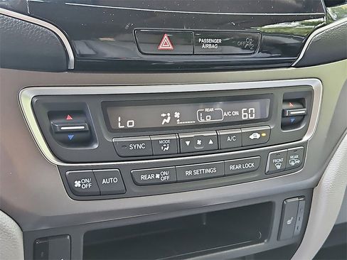 Used 2022 Honda Pilot EX-L image 18