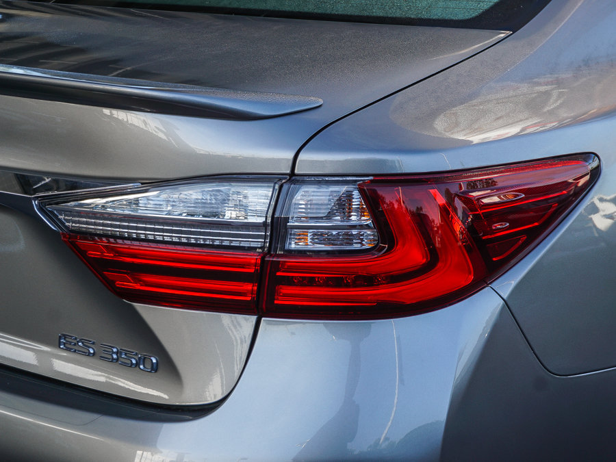 Used 2017 Lexus ES 350 w/ Navigation System Package FWD image 8