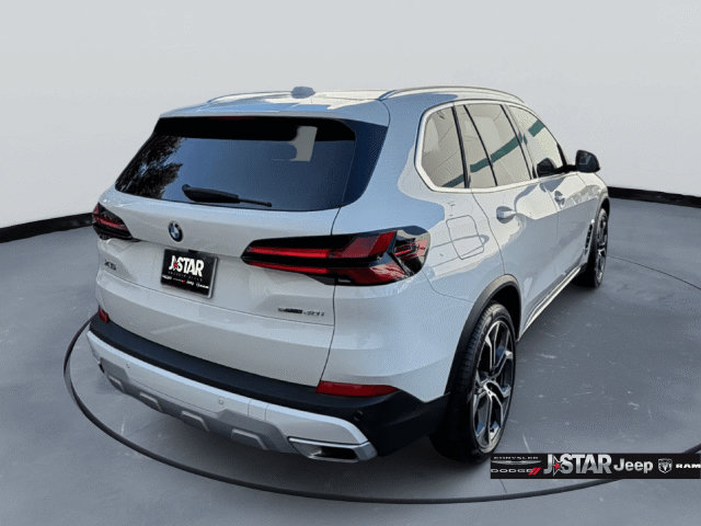 Used 2024 BMW X5 sDrive40i w/ Premium Package RWD image 6