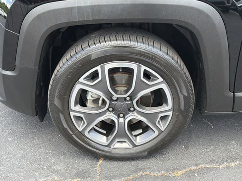 Used 2016 Jeep Renegade Limited FWD image 21