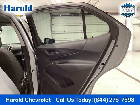 Used 2023 Chevrolet Equinox LT w/ LPO, Floor Liner Package image 8