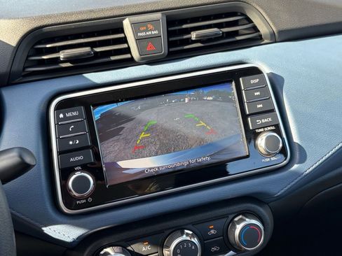 Used 2025 Nissan Versa SV image 22