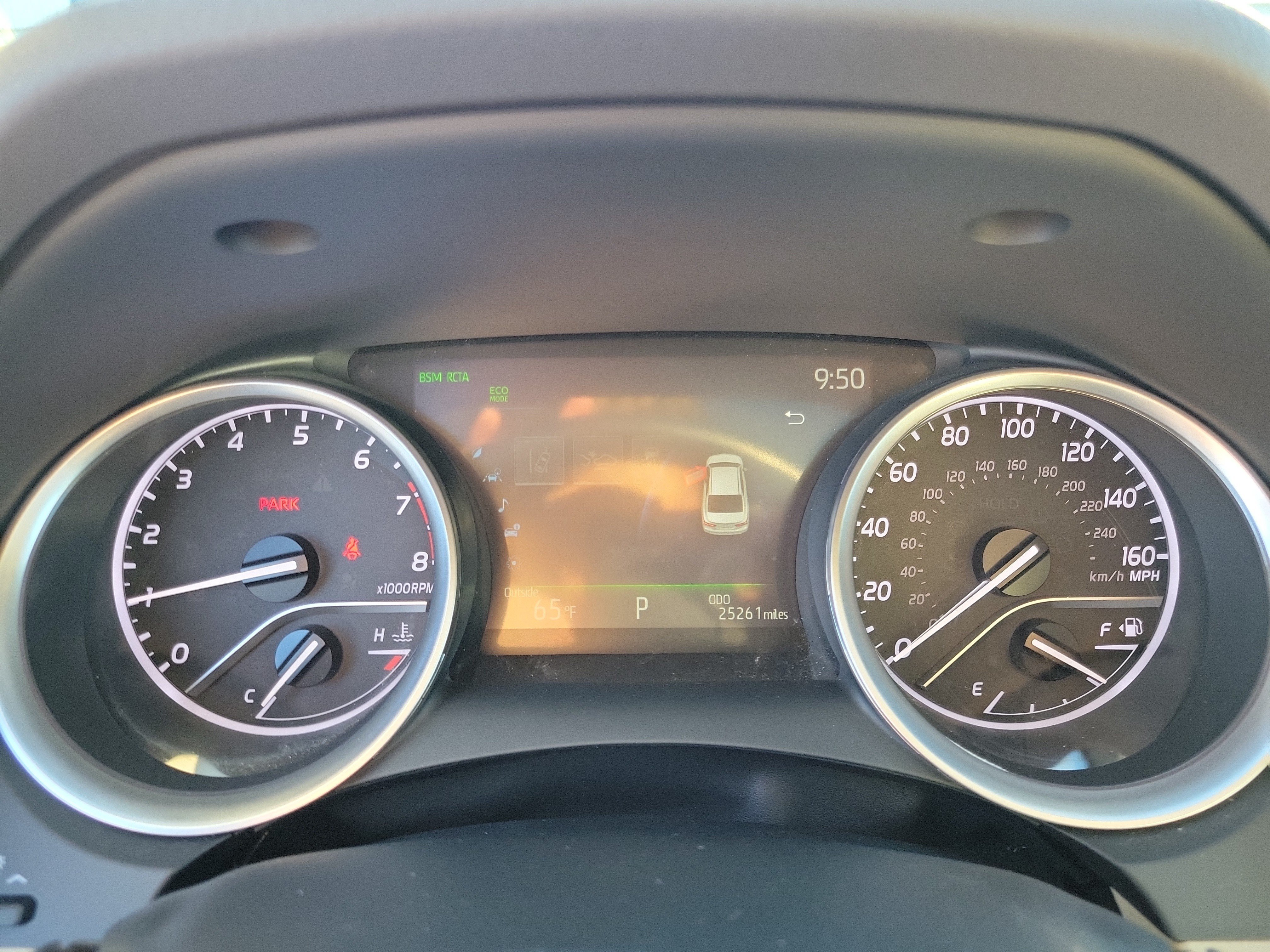 Used 2024 Toyota Camry XLE w/ Navigation Package FWD image 24