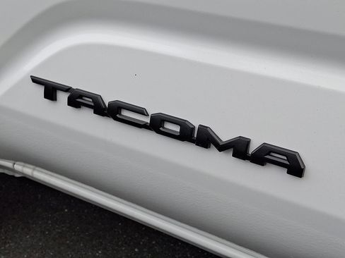 New 2026 Toyota Tacoma TRD Off-Road image 5