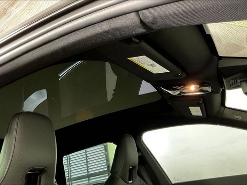 Used 2025 BMW iX xDrive50 w/ Sport Package image 28