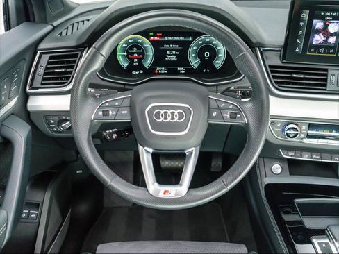 Used 2024 Audi Q5 e Premium Plus w/ Premium Plus Package AWD/4WD image 21