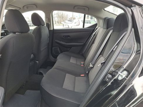 Used 2025 Nissan Sentra SV image 11