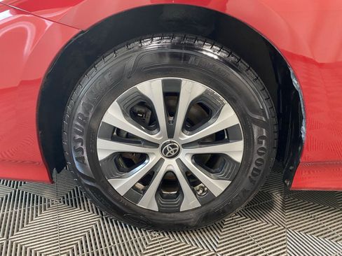Used 2021 Toyota Prius Prime XLE w/ Carpet Mat Package (TMS) FWD image 21