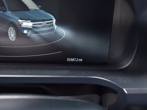 Used 2023 Ford Expedition Limited RWD image 9