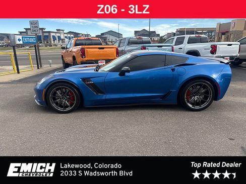 Used 2016 Chevrolet Corvette Z06 w/ 3LZ Preferred Equipment Group image 2