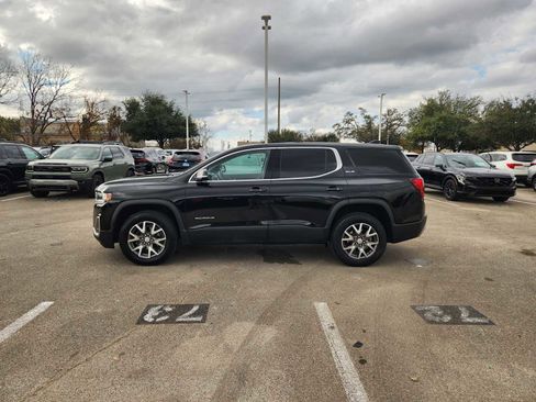 Used 2023 GMC Acadia SLE image 4