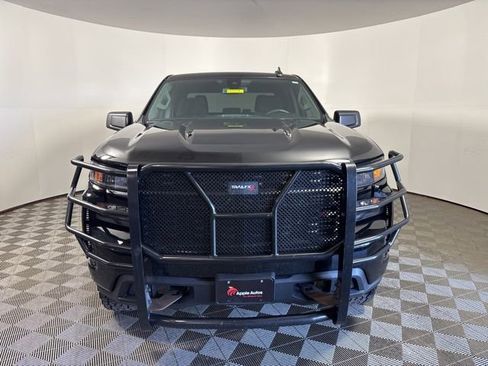 Used 2021 Chevrolet Silverado 1500 Custom Trail Boss w/ Midnight Edition AWD/4WD image 2