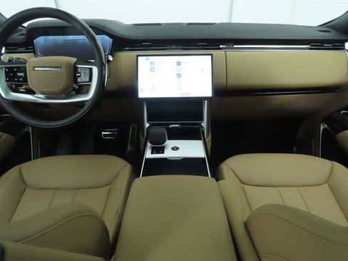 New 2025 Land Rover Range Rover Autobiography image 13