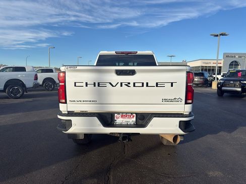Used 2024 Chevrolet Silverado 3500 High Country w/ High Country Premium Package image 6