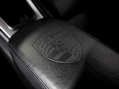 Used 2014 Porsche 911 Carrera 4S image 15