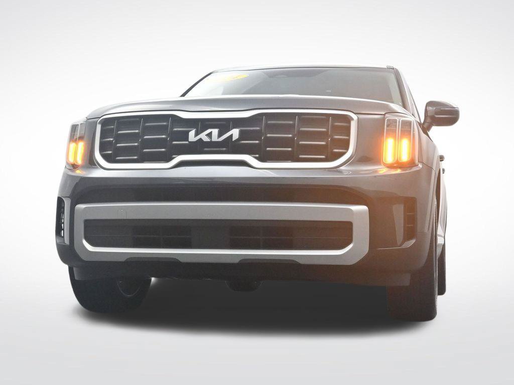 Used 2024 Kia Telluride S w/ S Sunroof Package FWD image 31