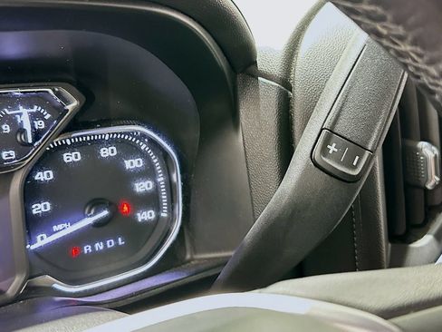 Used 2020 GMC Sierra 1500 SLT RWD image 16