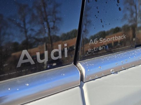 New 2025 Audi A6 e-tron Premium Plus w/ Premium Plus image 35